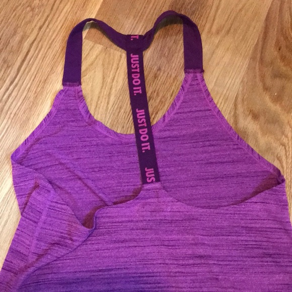 Nike tank - Picture 2 of 2